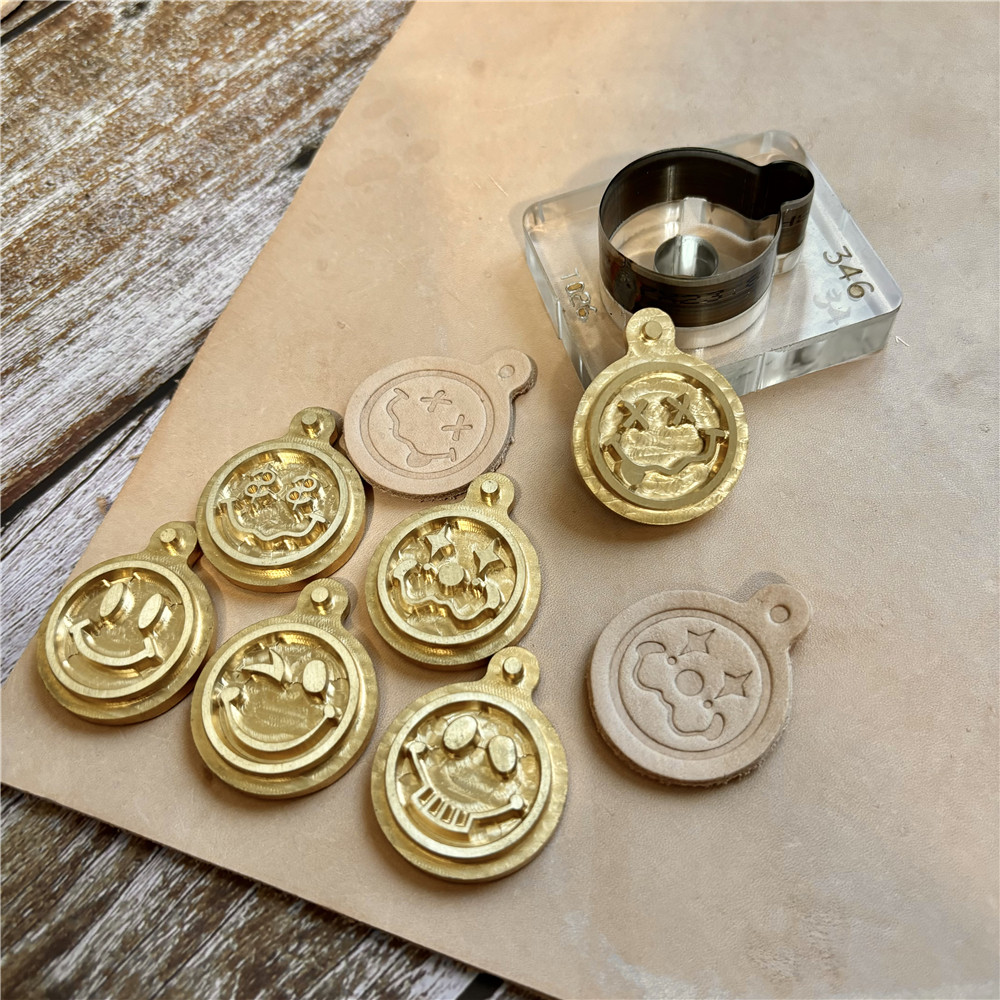 Leather Stamp Set - Wisiorek na zamówienie uśmiech na twarzy