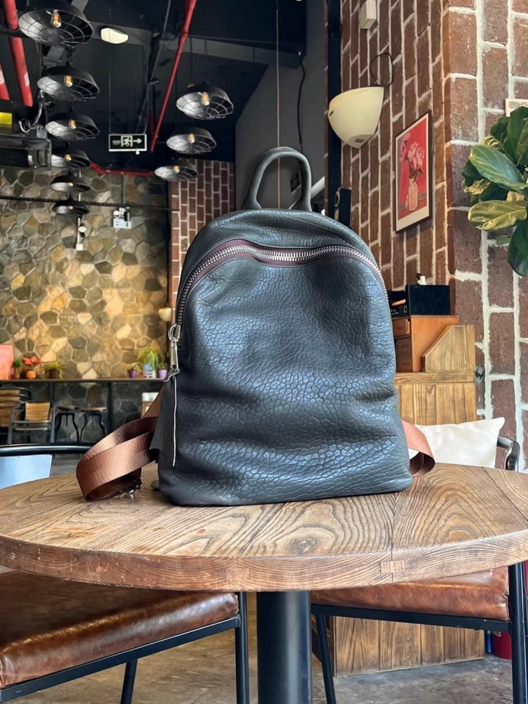 Miękki, naturalny plecak z owc – Leather Work Backpack recenzja i cena